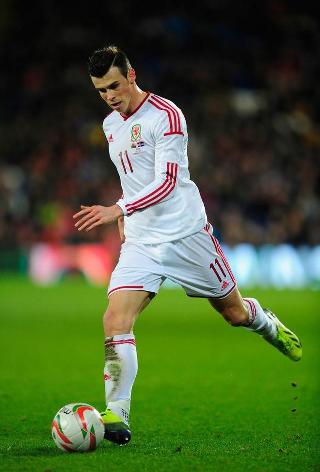 运动员的袜子秘密为何NBA球员总穿长袜而足球明星偏爱短袜？